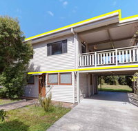 'Beach Break 1' 1/10 Lionel Street - upstairs unit with Aircon - Accommodation Nelson Bay