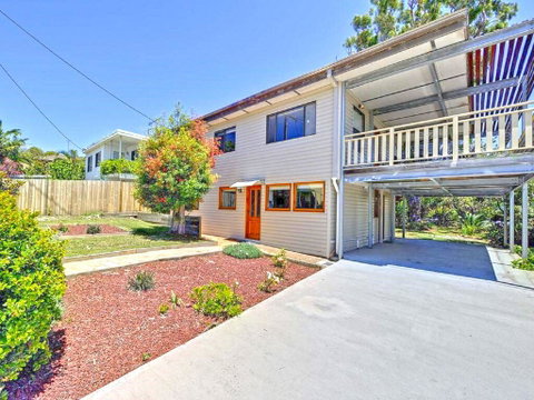 'Beach Break 2', 2/10 Lionel St - Downstairs Unit With Aircon - Accommodation Nelson Bay 0