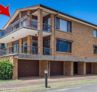 'COLUMBIA VIEWS' 2/9 COLUMBIA CLOSE - AIRCON WIFI NETFLIX VIEWS  BOAT PARKING - Accommodation Nelson Bay