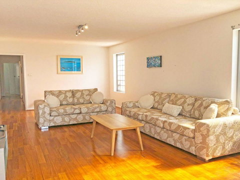 'Mooring One Downstairs', 23 Shoal Bay Rd - Fantastic Ground Floor Duplex With Views, WIFI And Air Conditioning - Accommodation Nelson Bay 1