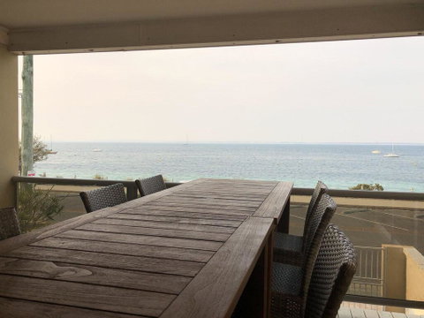 'Mooring Two Upstairs', 23 Shoal Bay Rd - Stunning Views, WIFI, Air Conditioning And Boat Parking - Accommodation Nelson Bay 1