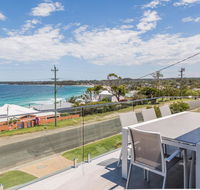 'Salt  Light' Mollymook - Accommodation Nelson Bay