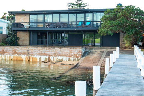 'Southwind' On Main Street - Accommodation Nelson Bay 1