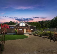 'The Coach House' At Lochiel - Accommodation Nelson Bay