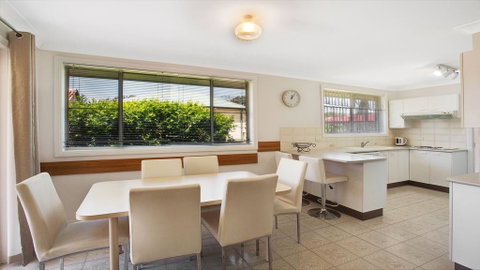'The Hideaway' At Shoal Bay - Accommodation Nelson Bay 1