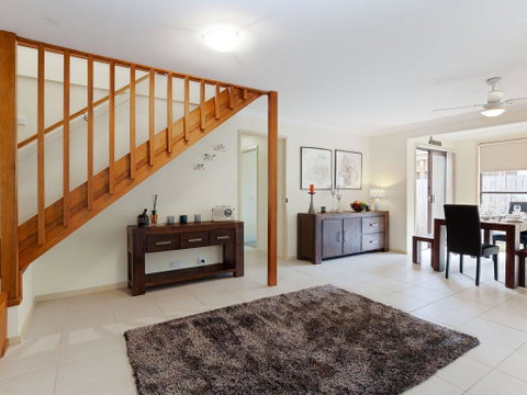 'Willows At The Bay' 111 Horace St - Large House With Aircon, WIFI And Boat Parking. - Accommodation Nelson Bay 3