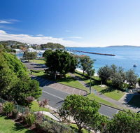 1 'Kiah' 53 Victoria Parade - stunning views wifi aircon just across the road to the water - Accommodation Nelson Bay