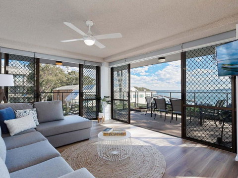 1 'The Poplars' 34 Magnus St - Panoramic Water Views, Pool, Aircon & WIFI - Accommodation Nelson Bay 0