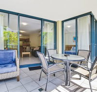 1 Bedroom - Private Managed Resort Pool and Beach - Alex - Accommodation Nelson Bay