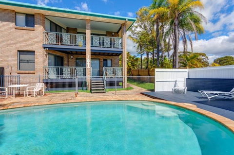 1-33 Tingira Close - Rainbow Beach, Gorgeous Ocean Views, Swimming Pool, Air Conditioning - Accommodation Nelson Bay 0