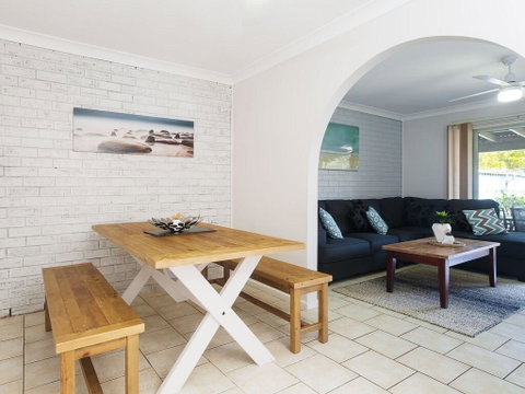 1/10 Catalina Close - So Close To The Water - Accommodation Nelson Bay 1