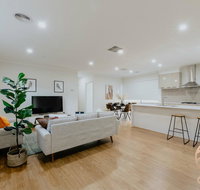 118 Refreshing 3BR Werribee Family House - Accommodation Nelson Bay