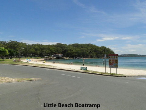 12 'Florentine' , 11 Columbia Close - WIFI, Aircon, Spectacular Views - Accommodation Nelson Bay 2
