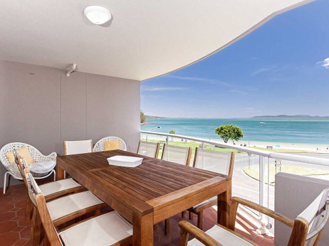 12 'Florentine' , 11 Columbia Close - WIFI, Aircon, Spectacular Views - Accommodation Nelson Bay 0