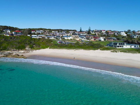 12 Cliff Road - Accommodation Nelson Bay 3