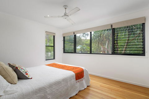 12 Naiad Court- Pool, Sleeps 8, Close To Beach - Accommodation Nelson Bay 0