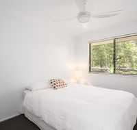 13 Orania Court Rainbow Shores - Pool sleeps 8 air conditioning fire pit - Accommodation Nelson Bay