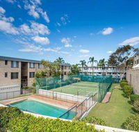 14 'THE DUNES' 38 MARINE DR - LARGE UNIT WITH POOL TENNIS COURT AND DIRECTLY ACROSS FROM FINGAL - Accommodation Nelson Bay