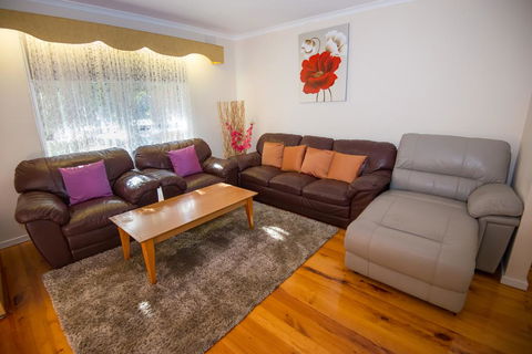 14 Bunker Crescent - Accommodation Nelson Bay 0