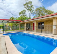 14 Double Island Drive - Rainbow Beach Large Holiday House with PoolPets Welcome Free Wi-Fi - Accommodation Nelson Bay