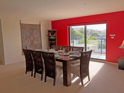 15 Dolphin Cove, 2 - 6 Government Rd - Stunning Penthouse With Views, Lift & Ducted Air Conditioning - Nelson Bay Accommodation.com 2