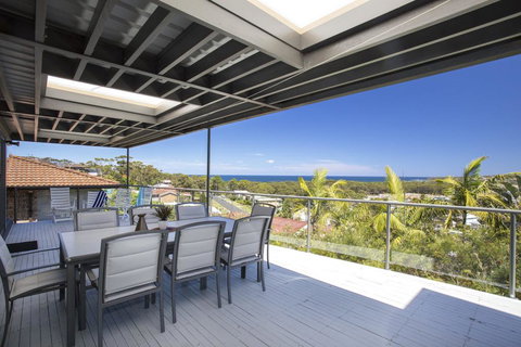 17 Canberra Crescent - Prestige Views At Burrill Lake - Accommodation Nelson Bay 3