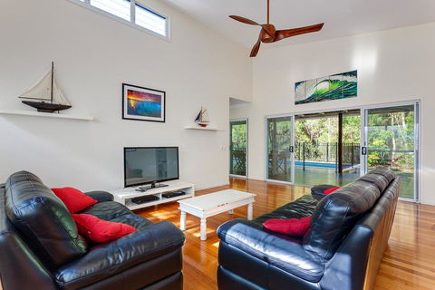 19 Satinwood - Natures Retreat With A Bit Of Sandy Feet - Accommodation Nelson Bay 1