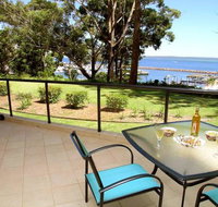 2 'Magnus Pines' 52-56 Magnus Street - stunning unit with aircon water views  foxtel - Accommodation Nelson Bay