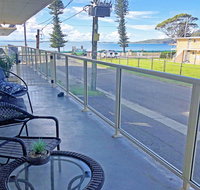 2 'Shoal Court' 7 Lillian Street - fabulous location with water views - Accommodation Nelson Bay