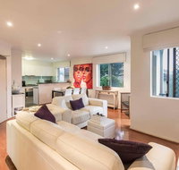 2 Bedroom with Parking  AC Close To Beach  City - Accommodation Nelson Bay