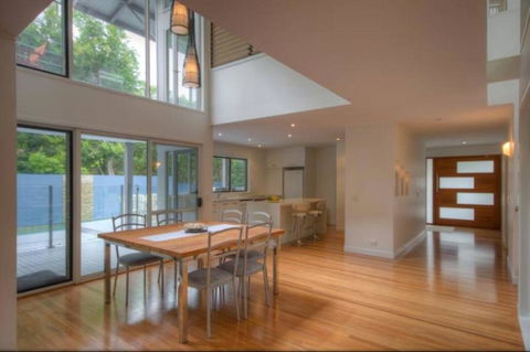2 Satinwood Drive - Rainbow Shores, Executive Level Beach House, Pool, Walk To Beach - Accommodation Nelson Bay 3