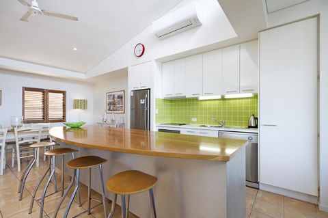 2/22 Stevens - Accommodation Nelson Bay 0