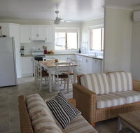 2/51 Carlo Road - Rainbow Beach - Accommodation Nelson Bay