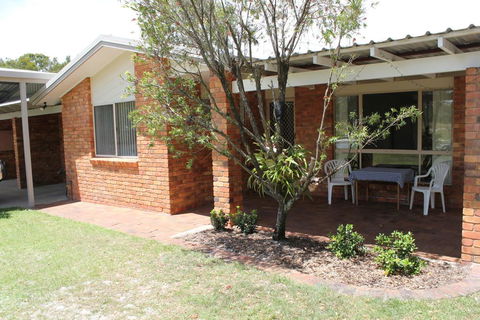 2/51 Carlo Road - Rainbow Beach - Accommodation Nelson Bay 2