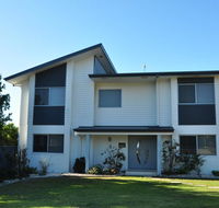 21 Tingira Close - Family home in a quiet street enjoying ocean views - Accommodation Nelson Bay