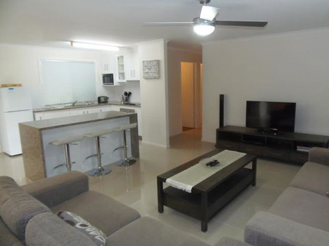 26 Kurana Street - Rainbow Beach, Stroll To The Beach And Shops - Accommodation Nelson Bay 0