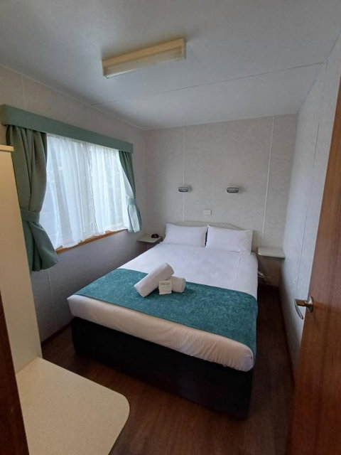 Casuarina Cabins - Accommodation Nelson Bay 4