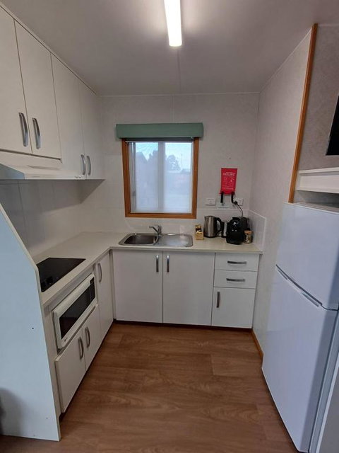 Casuarina Cabins - Accommodation Nelson Bay 3