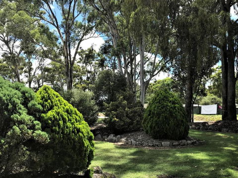 Crows Nest Motel - Accommodation Nelson Bay 2