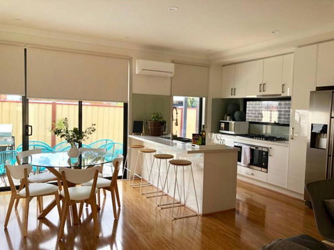D111 Special Melbourne Retreat - Accommodation Nelson Bay 0