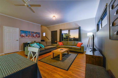 27 Osprey Way - Amazing Pet-Friendly Beach House With Gulf Views - Accommodation Nelson Bay 2