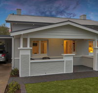 2BR Cottage With Parking Close To Adelaide CBD - Accommodation Nelson Bay