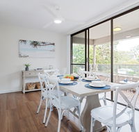 3 'Bangalee' 41 Soldiers Point Rd - Fantastic Waterfront Unit with Pool WIFI  Chromecast - Accommodation Nelson Bay