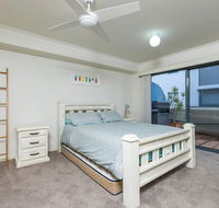 3 'Peninsula Waters' 2-4 Soldiers Point Rd - Beautiful Air Conditioned Unit with Pool Lift  WIFI - Accommodation Nelson Bay