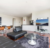 3-Bed Apartment with Parking Near Parks and Dining - Accommodation Nelson Bay