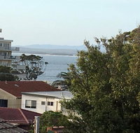 3/4 Victor Parade - great townhouse  walk to the beach - Accommodation Nelson Bay