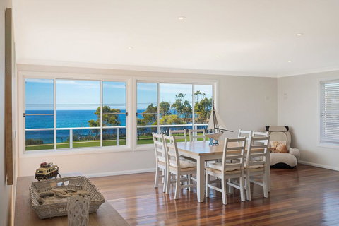 31 McMillan Crescent - Accommodation Nelson Bay 3