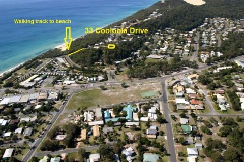 33 Cooloola Drive - Rainbow Beach, Walk To The Beach, Pet Friendly - Accommodation Nelson Bay 2