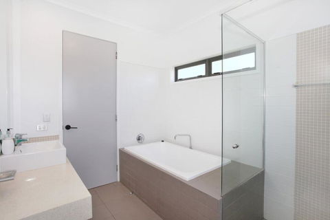 34 Boardrider Crescent, Mount Coolum - Accommodation Nelson Bay 2