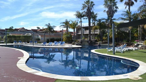 37D Cypress Drive Mulwala - Nelsons Bay Accommodation 0